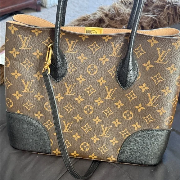 Louis Vuitton Flandrin - Picture 7 of 11